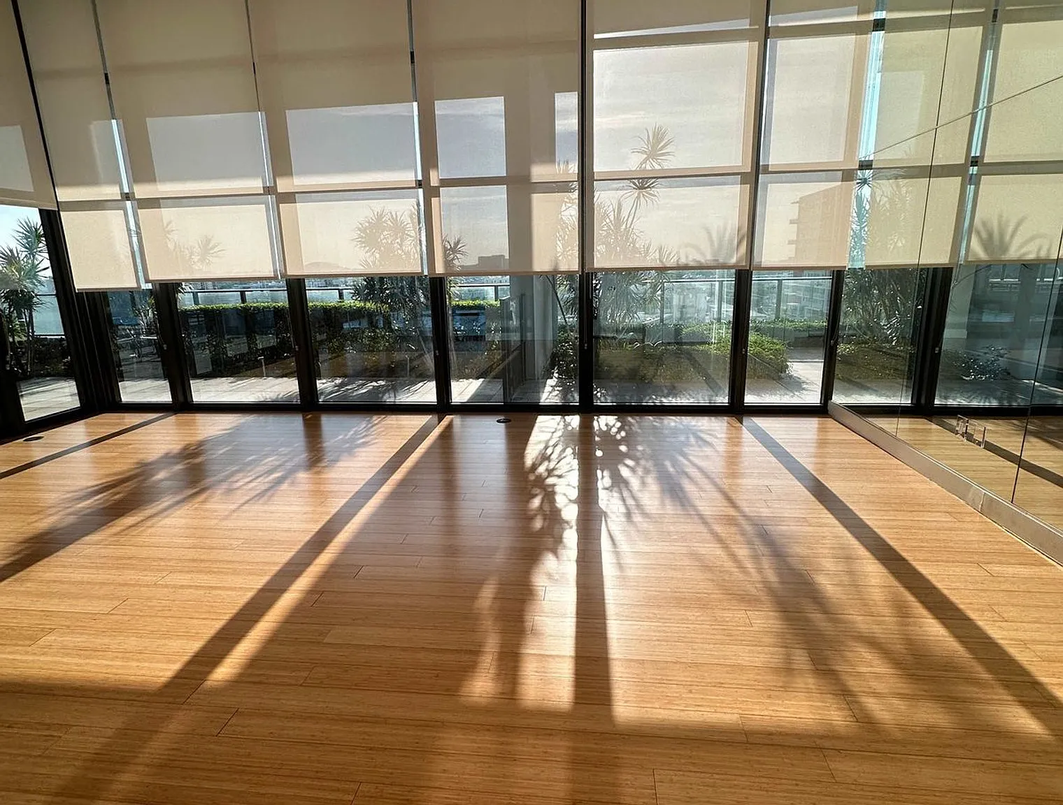 2 bed, 2.0 bath, 1097 sqft, $9,401 — Photo 4