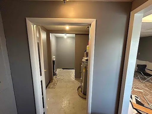 3685 Robert C Byrd Driveover Garage Office — Photo 11
