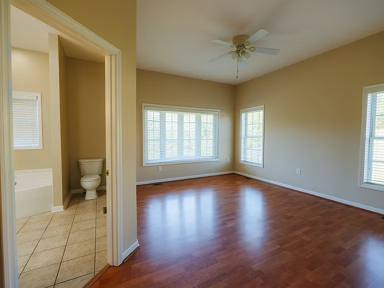 74 Macel Dr — Photo 12