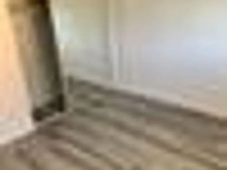 College Manor — Photo 18