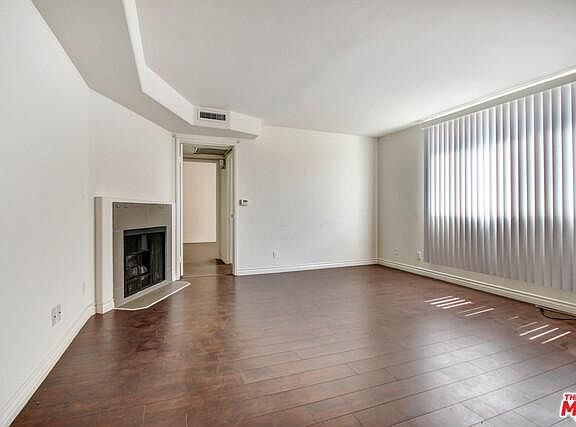 3rd image of 3122 S Canfield Ave