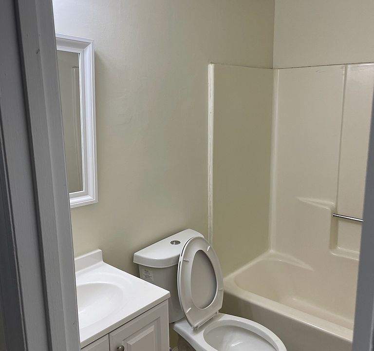 2nd image of 3 Withers Ct