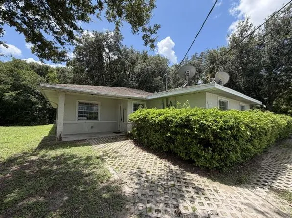 1935 Wuesthoff St, Titusville, FL 32780