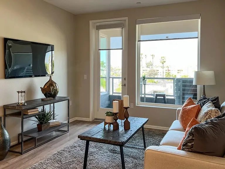 Ollie North Park Lofts — Photo 11