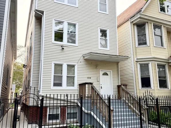 3238 N Whipple St, Chicago, IL 60618