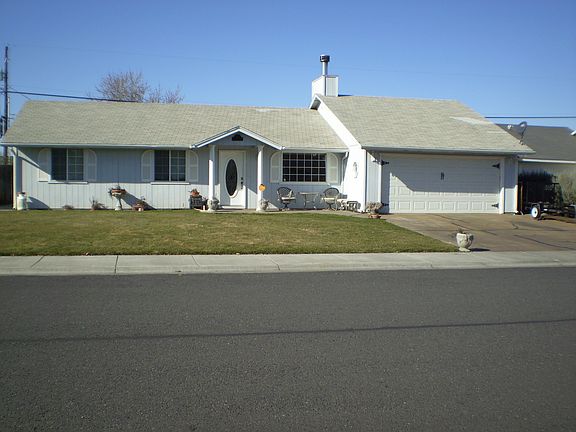 2nd image of 904 E Hayden Dr