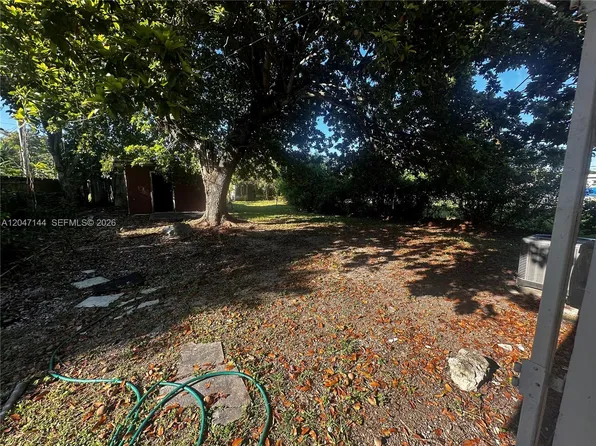 821 SW 2nd St, Florida City, FL 33034