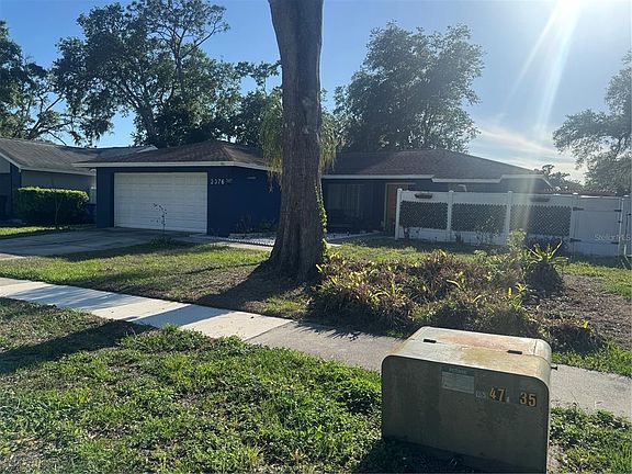 3rd image of 2376 Windsor Oaks Ave
