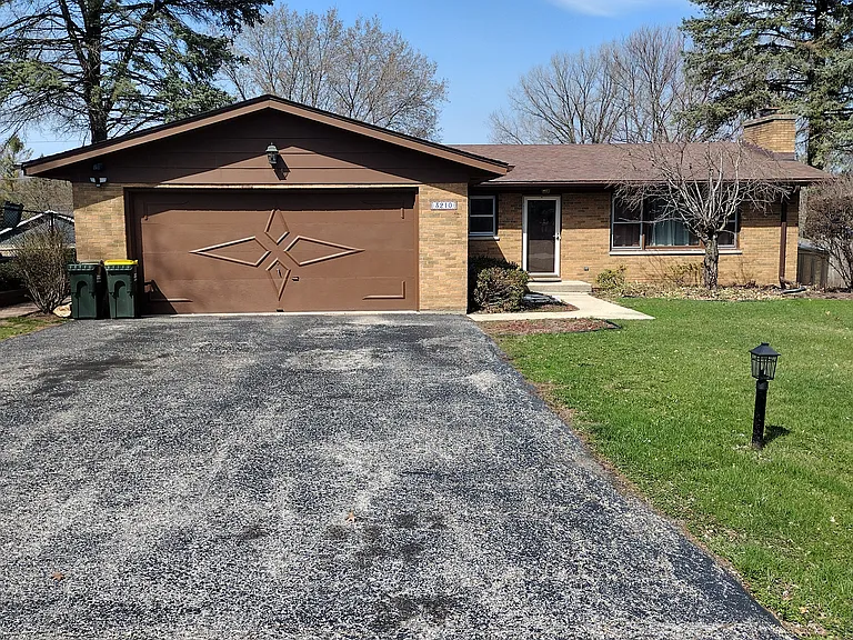 3210 Vista Ter — Photo 1