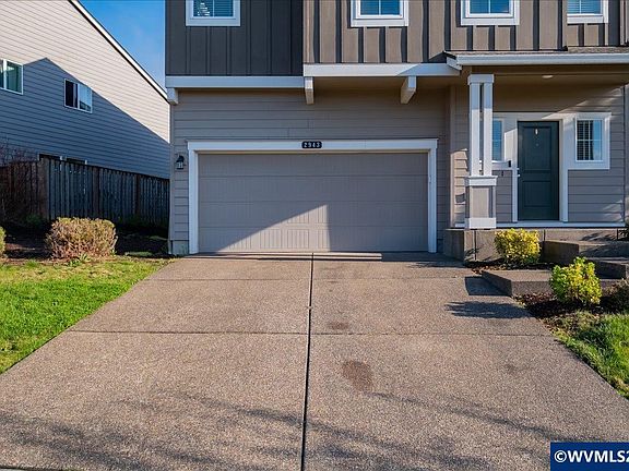 4th image of 2943 Corktree Ln NW