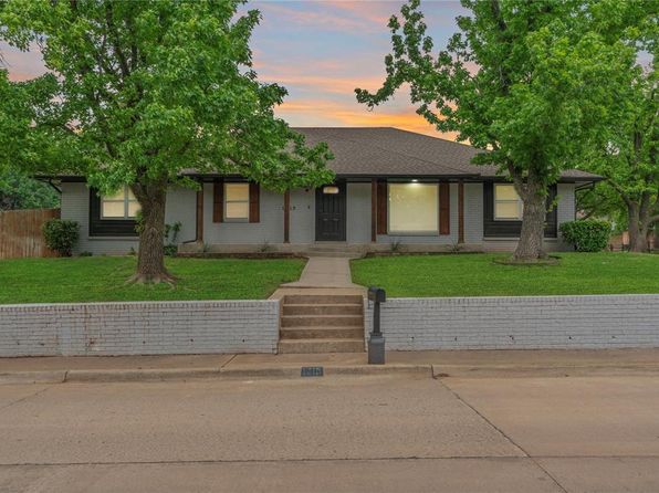 1213 Pine Oak Dr, Edmond, OK 73034