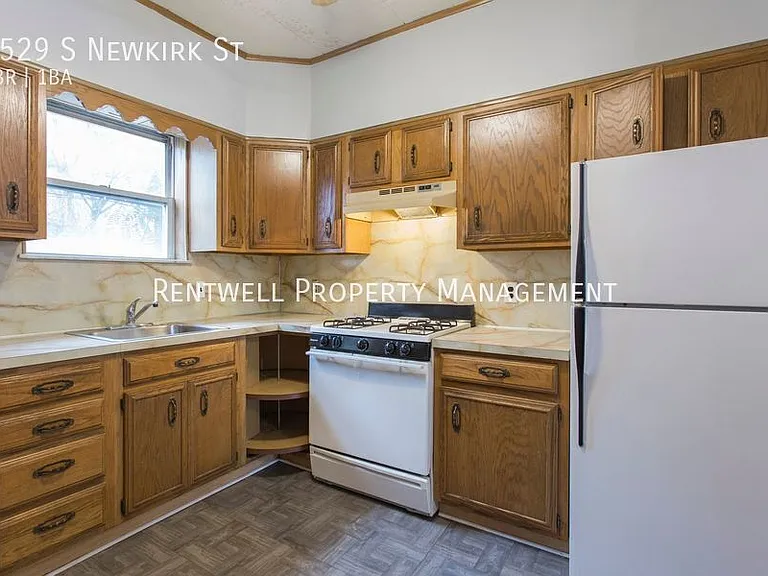 1529 S Newkirk St — Photo 7