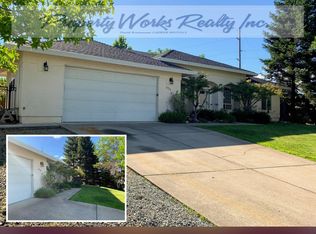 1084 River Ridge Dr, Redding, CA 96003
