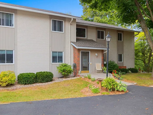 1 Altendorf Pl #7, Kaukauna, WI 54130