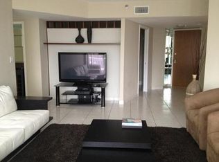 1000 E Island Blvd APT 405, North Miami Beach, FL 33160