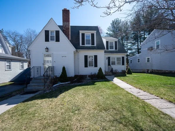 41 Dellwood Rd, Worcester, MA 01602