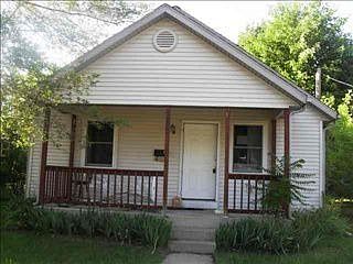 1st image of 730 W Blaine Ave