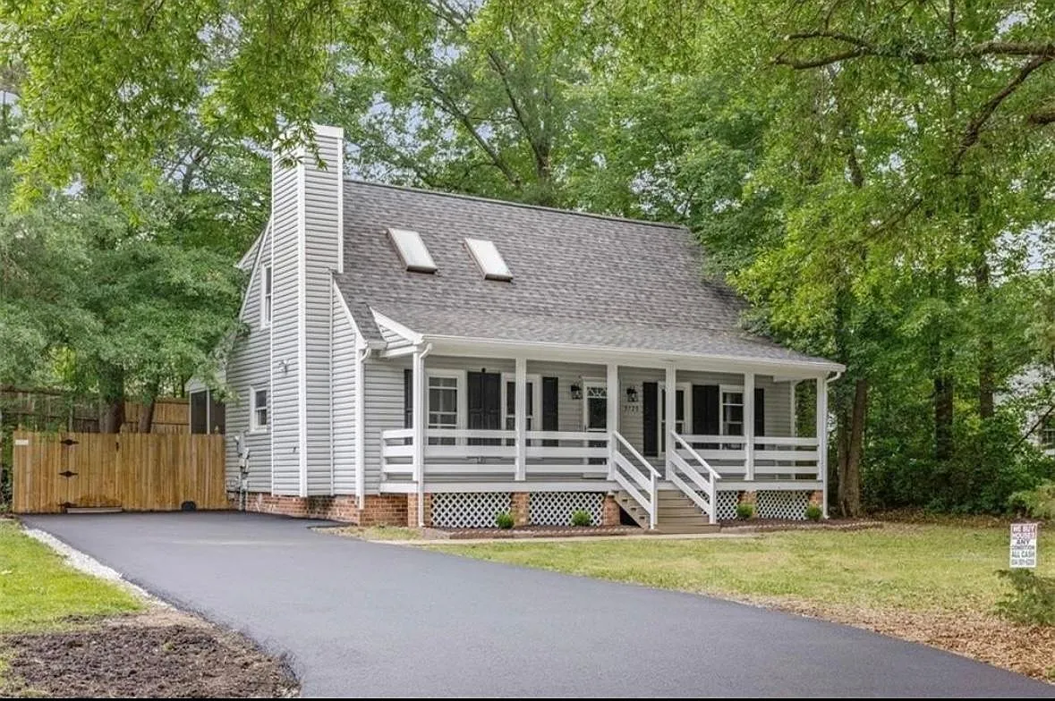 9725 Country Way Rd — Photo 1