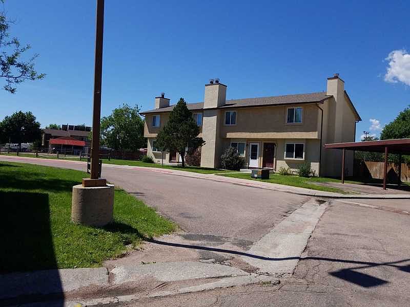 2nd image of 3075 Starlight Cir
