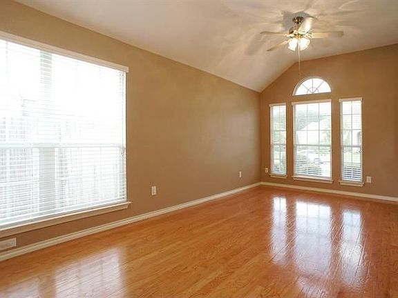 Formal Living & Dining Combo