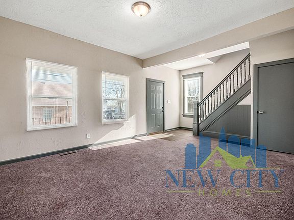 2nd image of 429 Ryan Ave