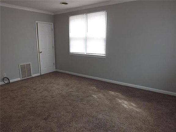 3rd image of 1500 Buchanan Ave