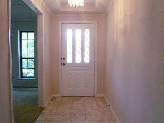 2nd image of 3336 Overland Dr