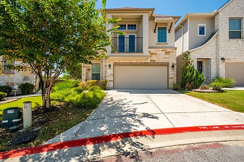 2105 Town Centre Dr Photo 1