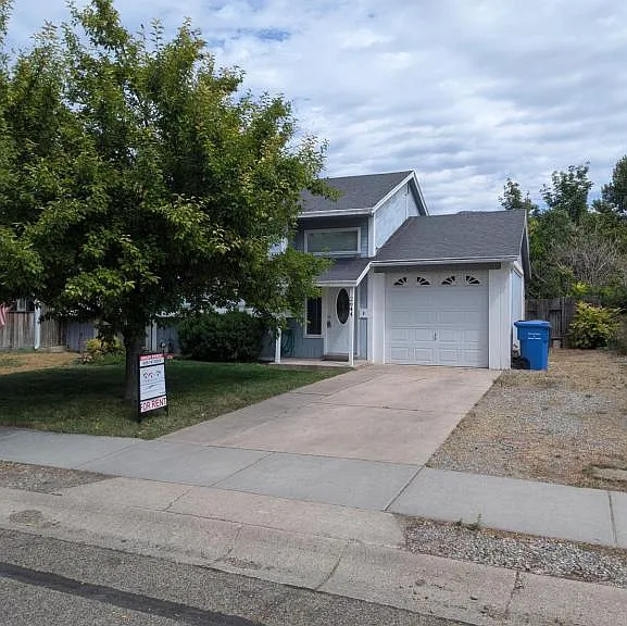 2644 N 330 E — Photo 1