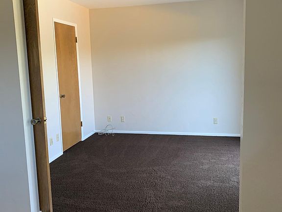 4th image of 1654 N Palm Ave