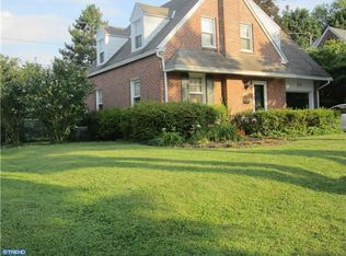 2320 S Gilinger Rd, Lafayette Hill, PA 19444