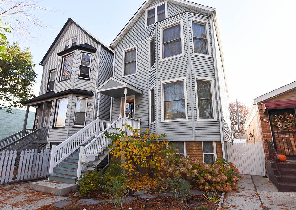 1st image of 3323 N Whipple St Unit 3