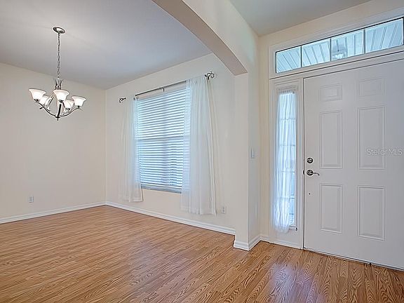 5th image of 106 Brookstone Ln