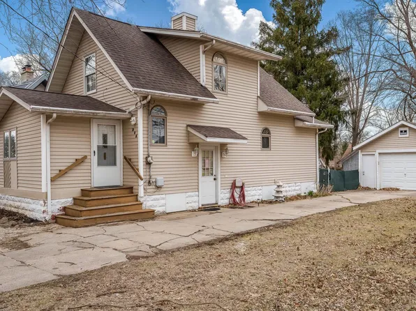 205 Carbaugh Ave, Rockford, IL 61101