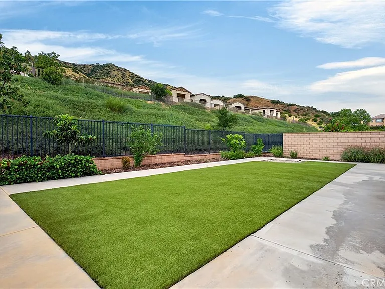 755 E Orange Blossom Way — Photo 69