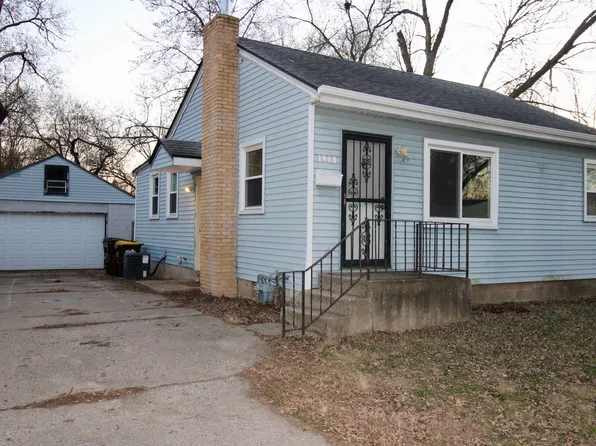 1908 Barton Blvd, Rockford, IL 61103