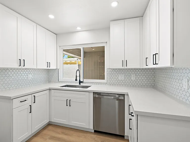 22311 Caminito Arroyo Seco #C — Photo 6