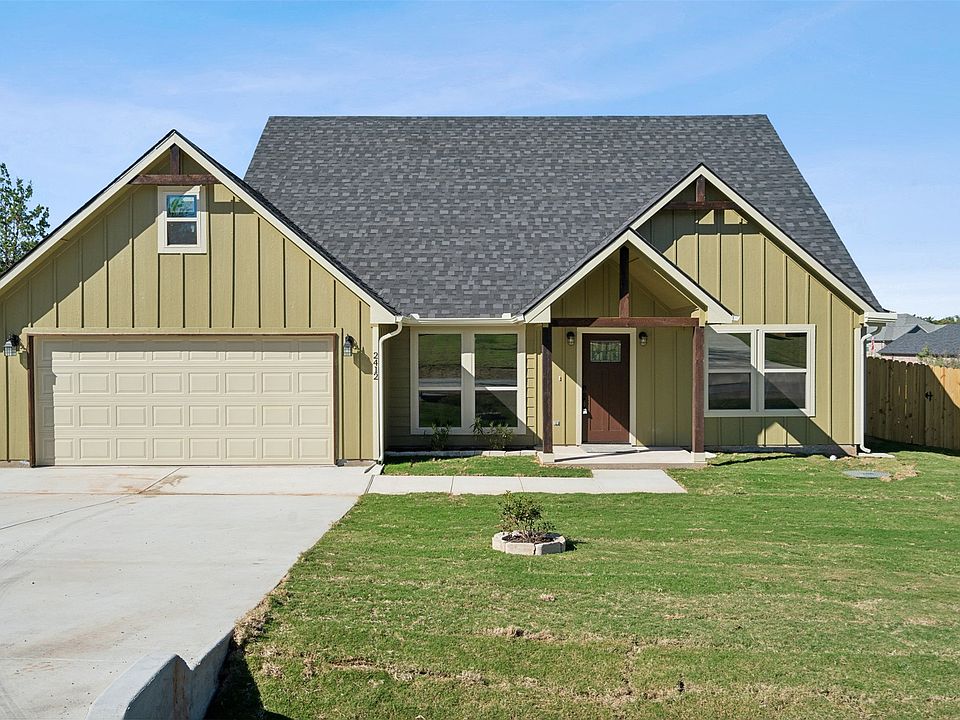 1st image of 2412 Christine Dr