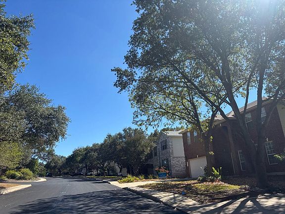 5th image of 11823 Barkston Dr