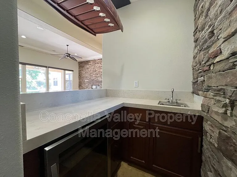 135 Tesori Dr — Photo 37
