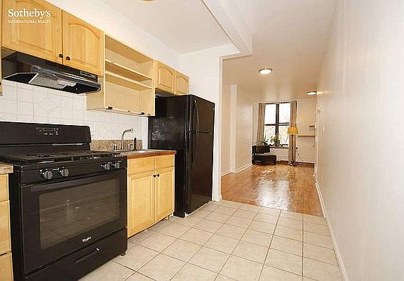 4th image of 4 W 130th St #3