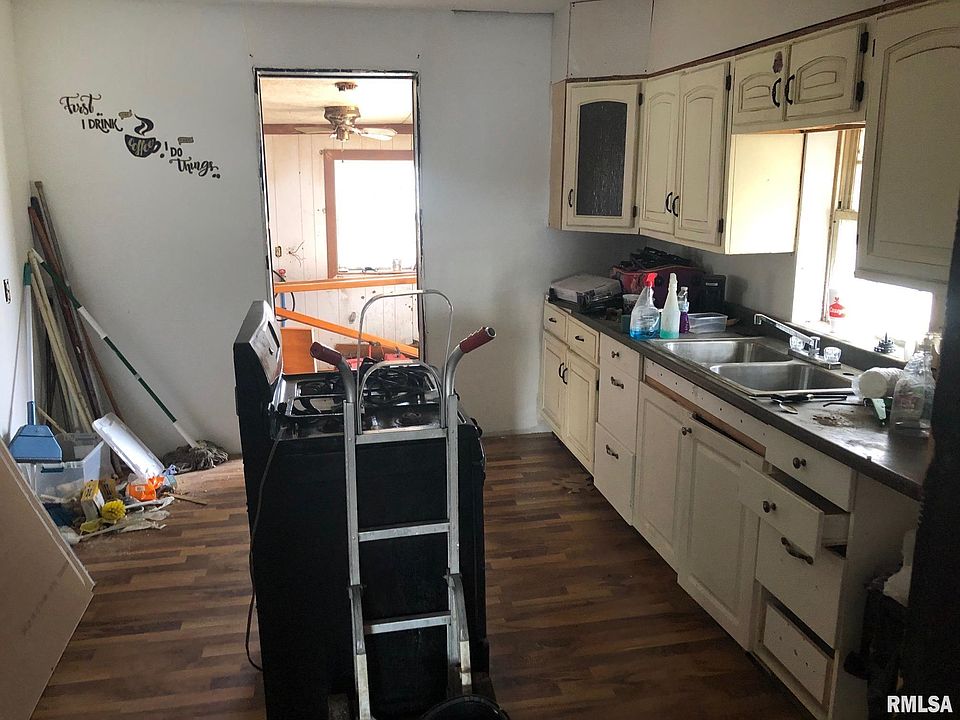 218 Hickory St, Kincaid, IL 62540 Zillow
