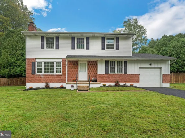 2612 Bradwood Rd, Wilmington, DE 19810