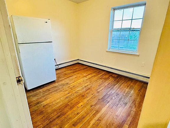 3rd image of 106-12 156th St Floor 3