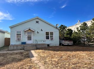 206 Avenue R, Sunray, TX 79086