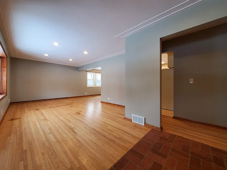 4700 Church Ln — Photo 10