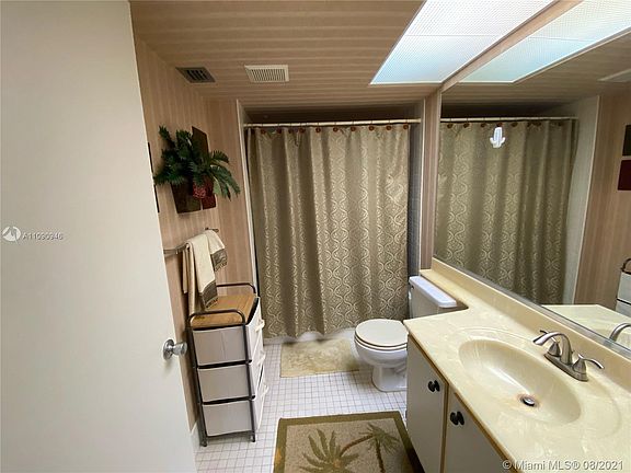 4th image of 1000 SW 125th Ave APT 204N