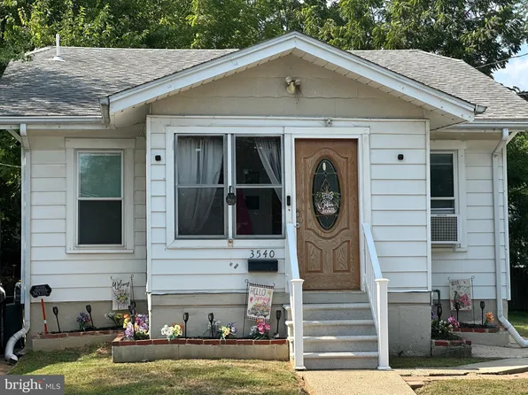 3540 W 10th St, Trainer, PA 19061