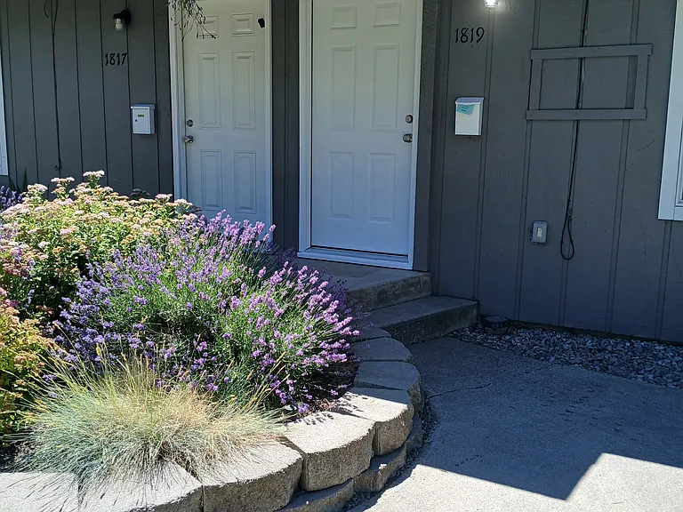 1819 W 6th Ave #1819 — Photo 3