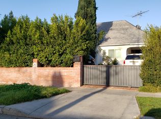 929 S Muirfield Rd, Los Angeles, CA 90019